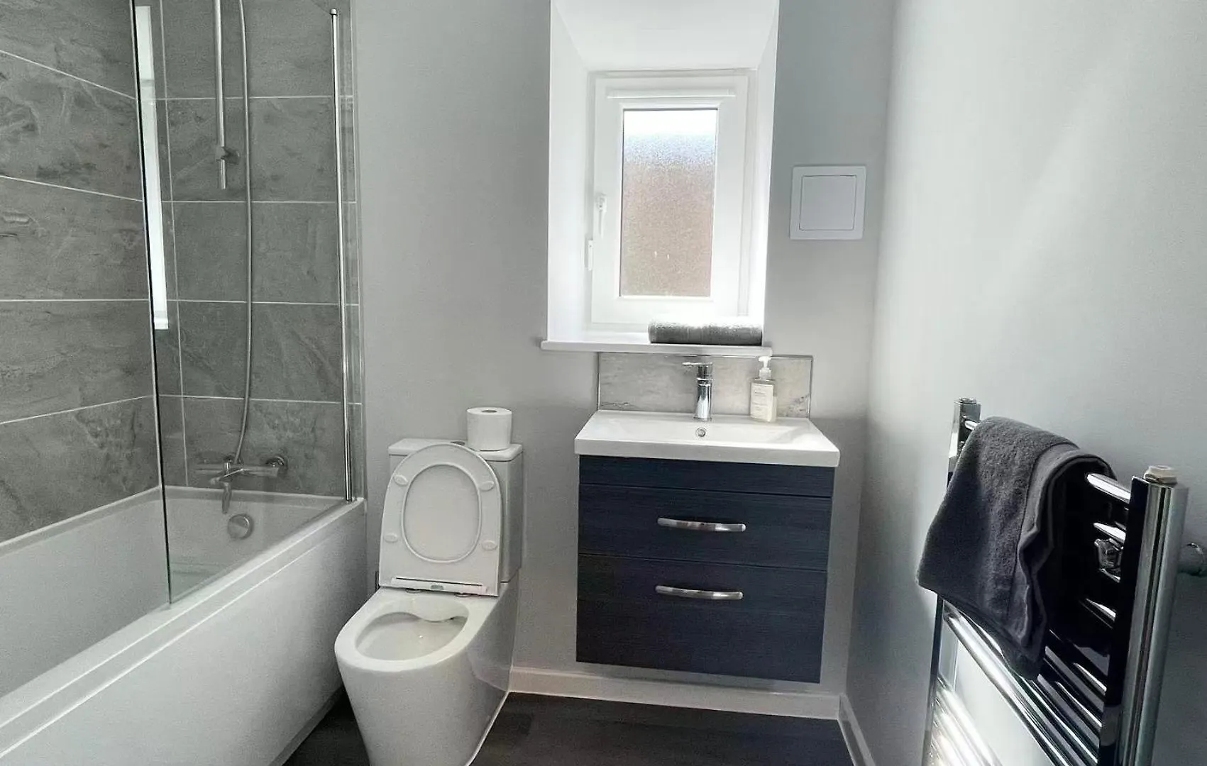 Freshstay City Centre Double Bedroom エディンバラ ホームステイ
